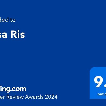 מלון Târgu Jiu Casa Ris מראה חיצוני תמונה