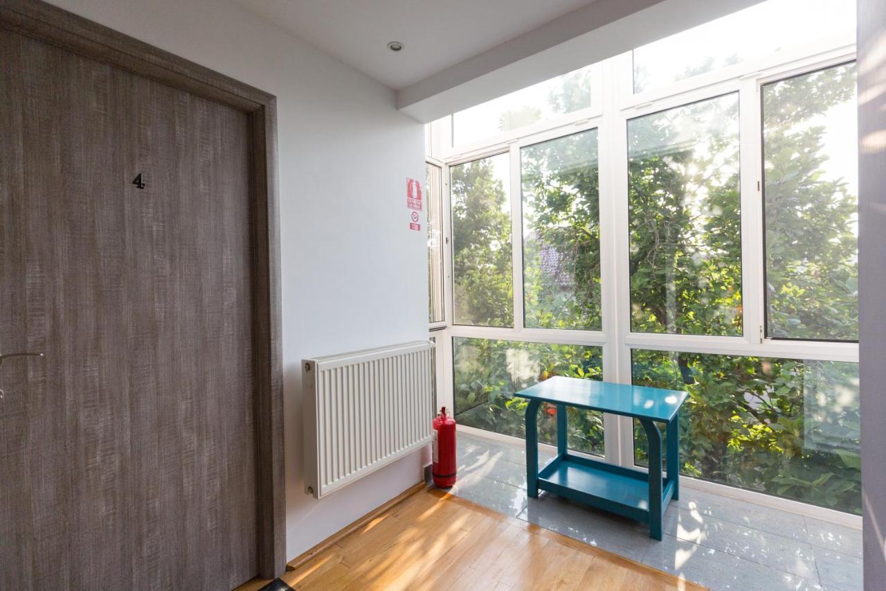 מלון Târgu Jiu Casa Ris מראה חיצוני תמונה