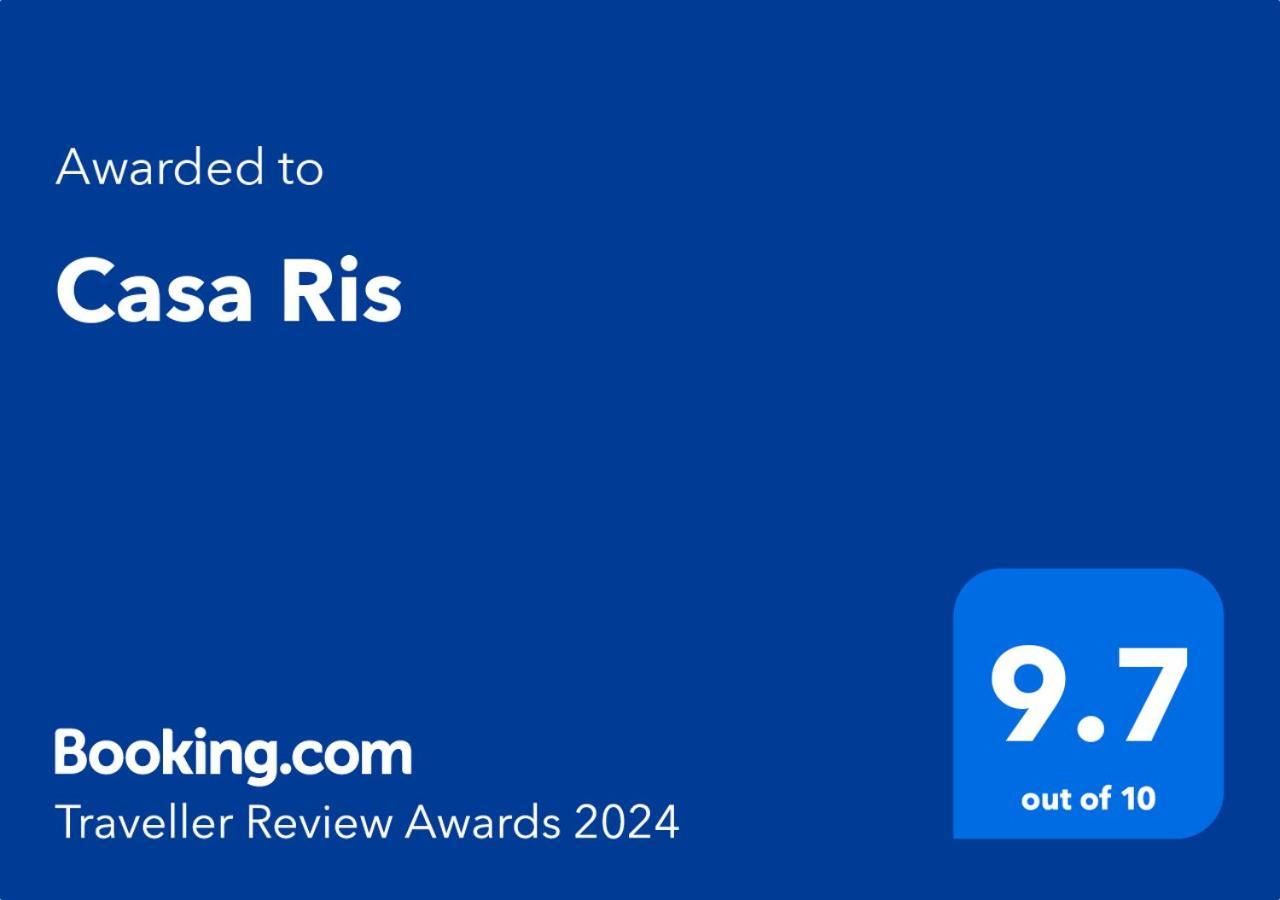 מלון Târgu Jiu Casa Ris מראה חיצוני תמונה